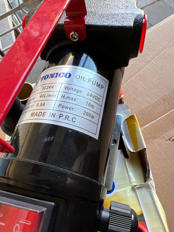 ونیکو | پمپ گازوئیل کش بیرون باکی | مدل IC-12V | هد 10 متر | 12ولت | 160 وات | خروجی 3/4 | عمق مکش 5 متر